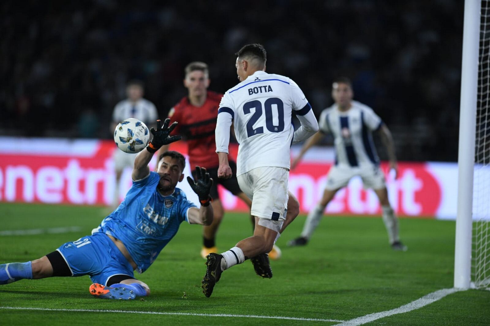 Talleres recibió a Platense por la quinta fecha de la Liga Profesional. El partido se jugó en el estadio Mario Alberto Kempes. (Facundo Luque / La Voz)