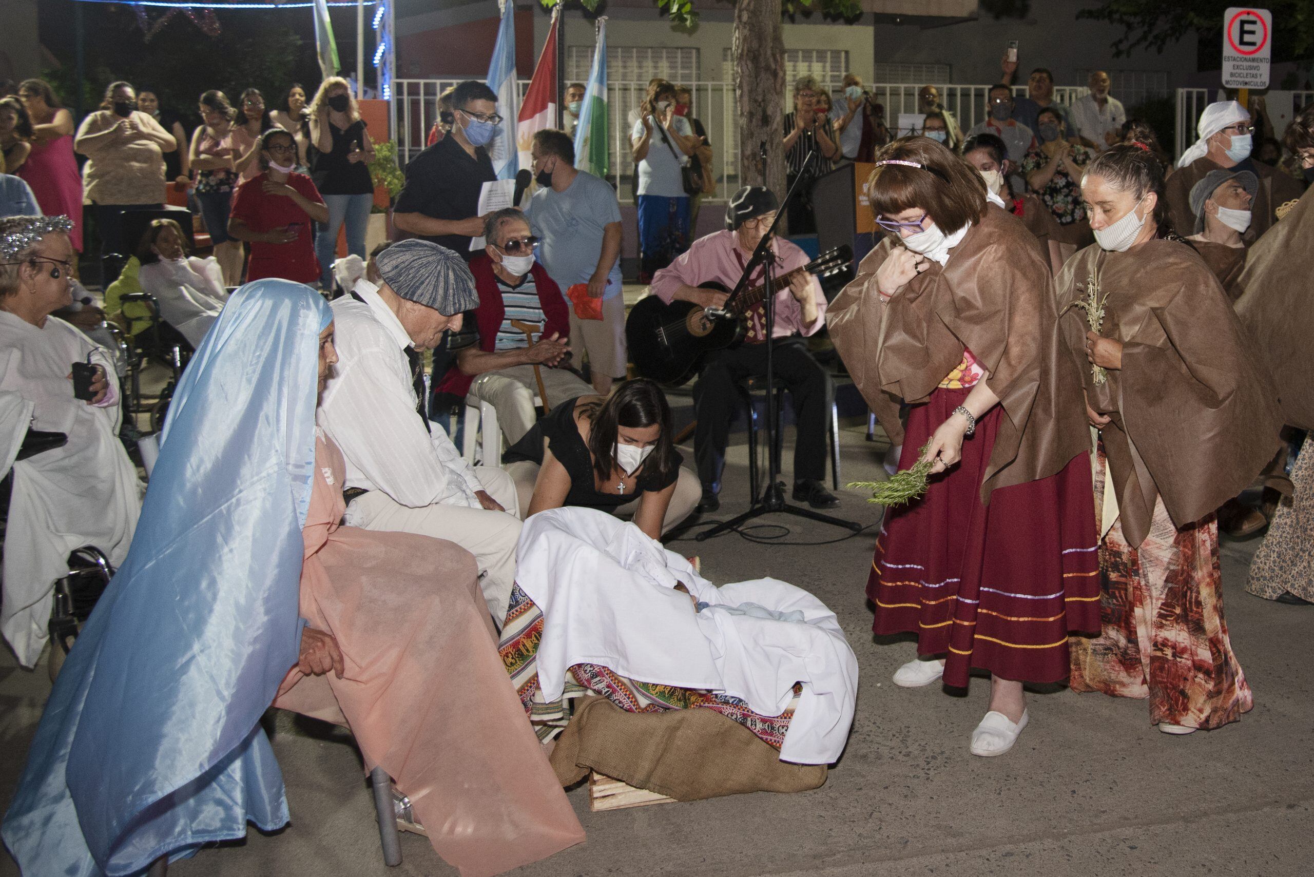 Pesebre Viviente Hogar de Ancianos Juan XXIII Arroyito