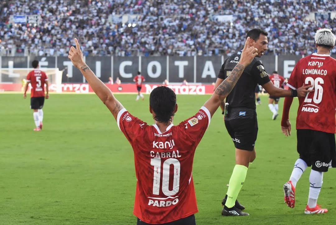 Luciano Cabral, dueño de una durísima historia de vida. (Instagram Lucho Cabral).