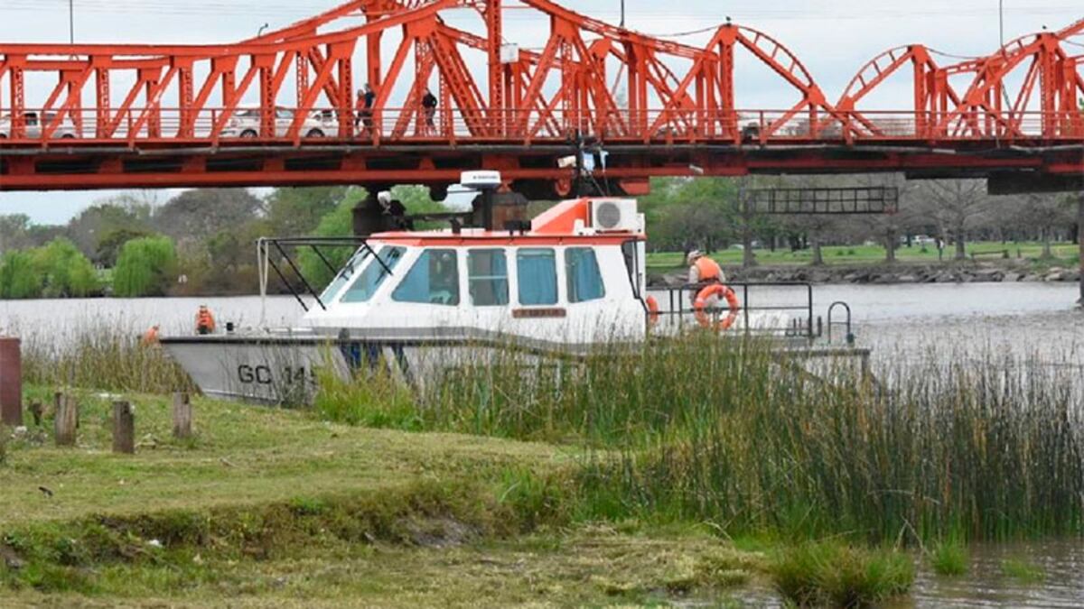 Intensa búsqueda de un hombre que se arrojó al río Gualeguaychú