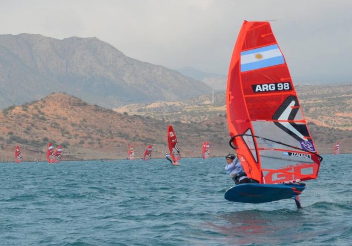 Windsurf: el mendocino Juan Caleau estará en los Juegos Suramericanos de Playa de Colombia 2023