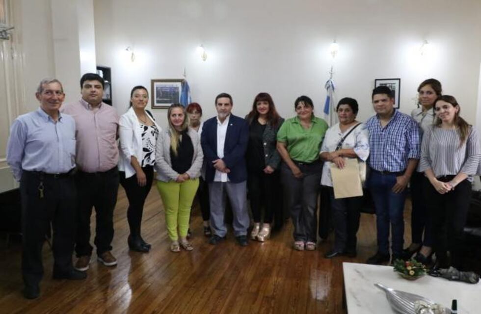 El ministro Luis Medina Ruiz se reunió con referentes de unidades de protección y alojamiento de Tucumán