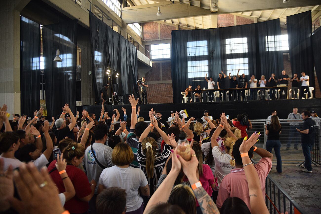 La asamblea del Soelsac se lleva a cabo en la sede de Forja.    Foto: (Pedro Castillo / La Voz)