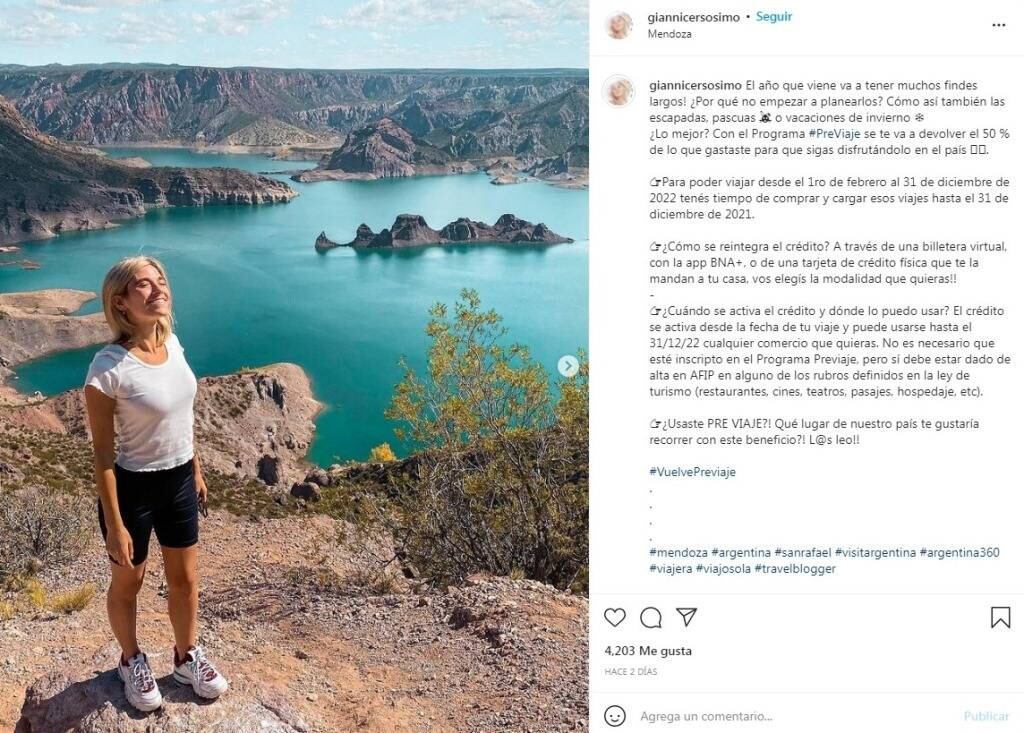 La influencer de viajes Gianni Cersósimo está de recorrida por Mendoza.