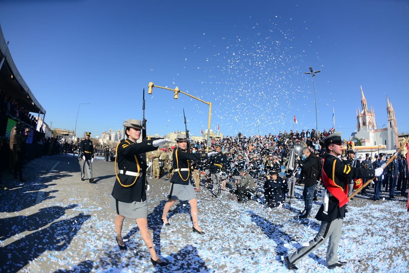 Córdoba. Desfile por el 9 de Julio (José Hernández/La Voz).