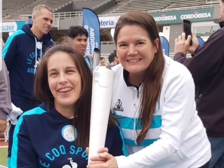 Elizabeth Noriega portó la Antorcha Olimpica que irá a París