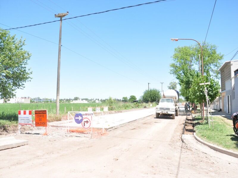 Obras de pavimentación en Barrio Independencia