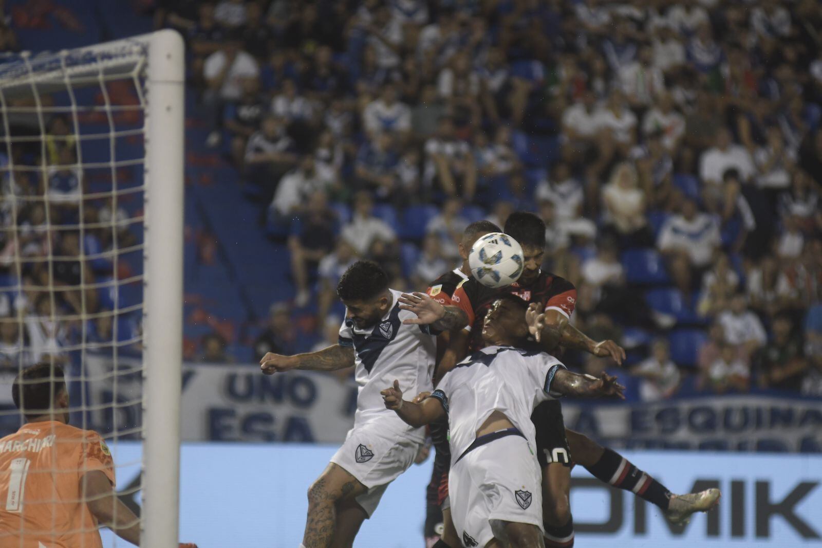 Vélez es el equipo con menos chances de clasificar de la Zona A, pero ganando podría hacerlo.