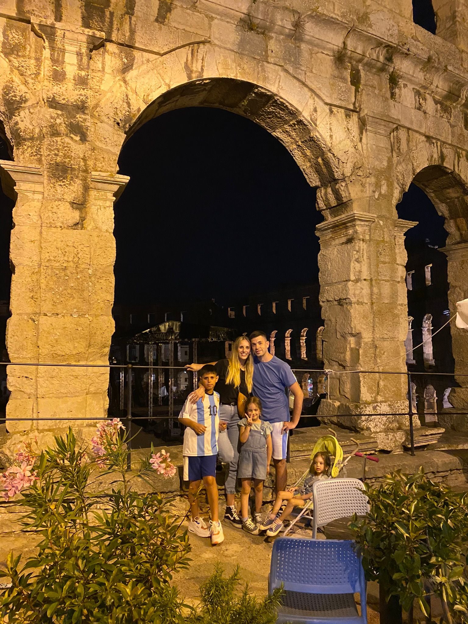 Evelyn, Andrés y su familia.