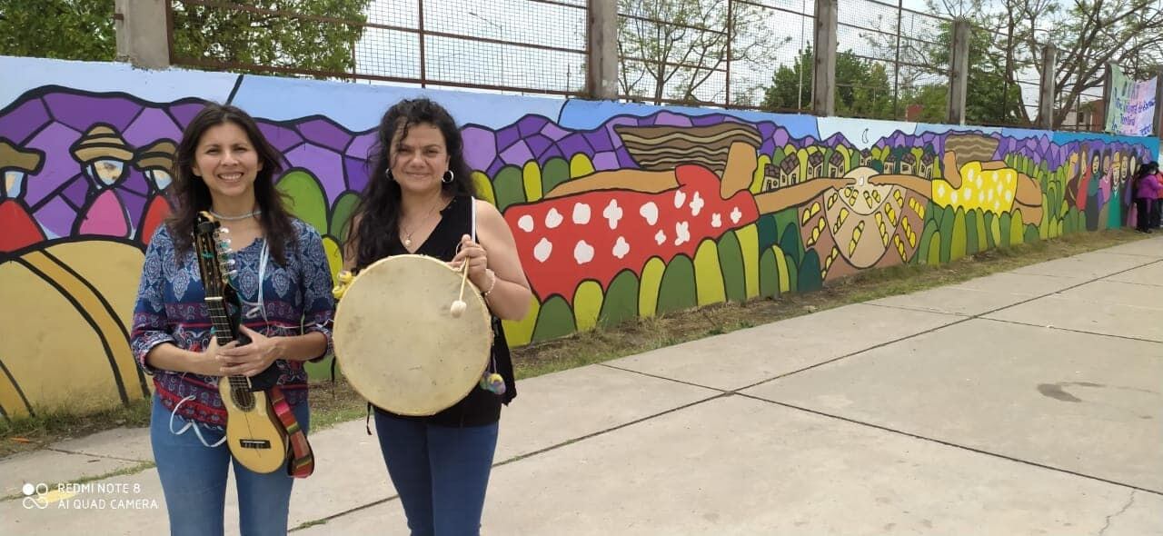 Noelia Gareca y Caro Escobar, el dúo "Cantoras", de Jujuy