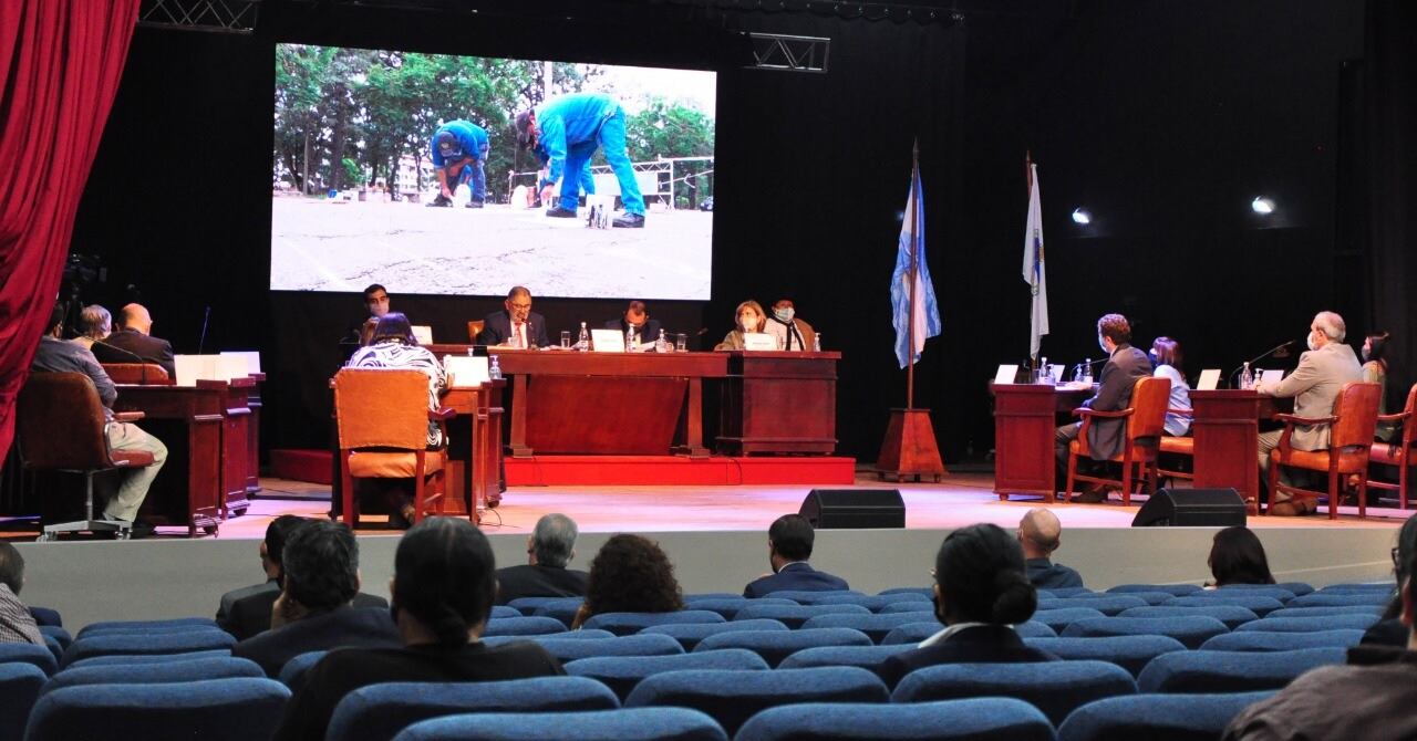 Durante su exposición el intendente Jorge detalló la obra pública desarrollada durante el año 2020 en la capital jujeña.