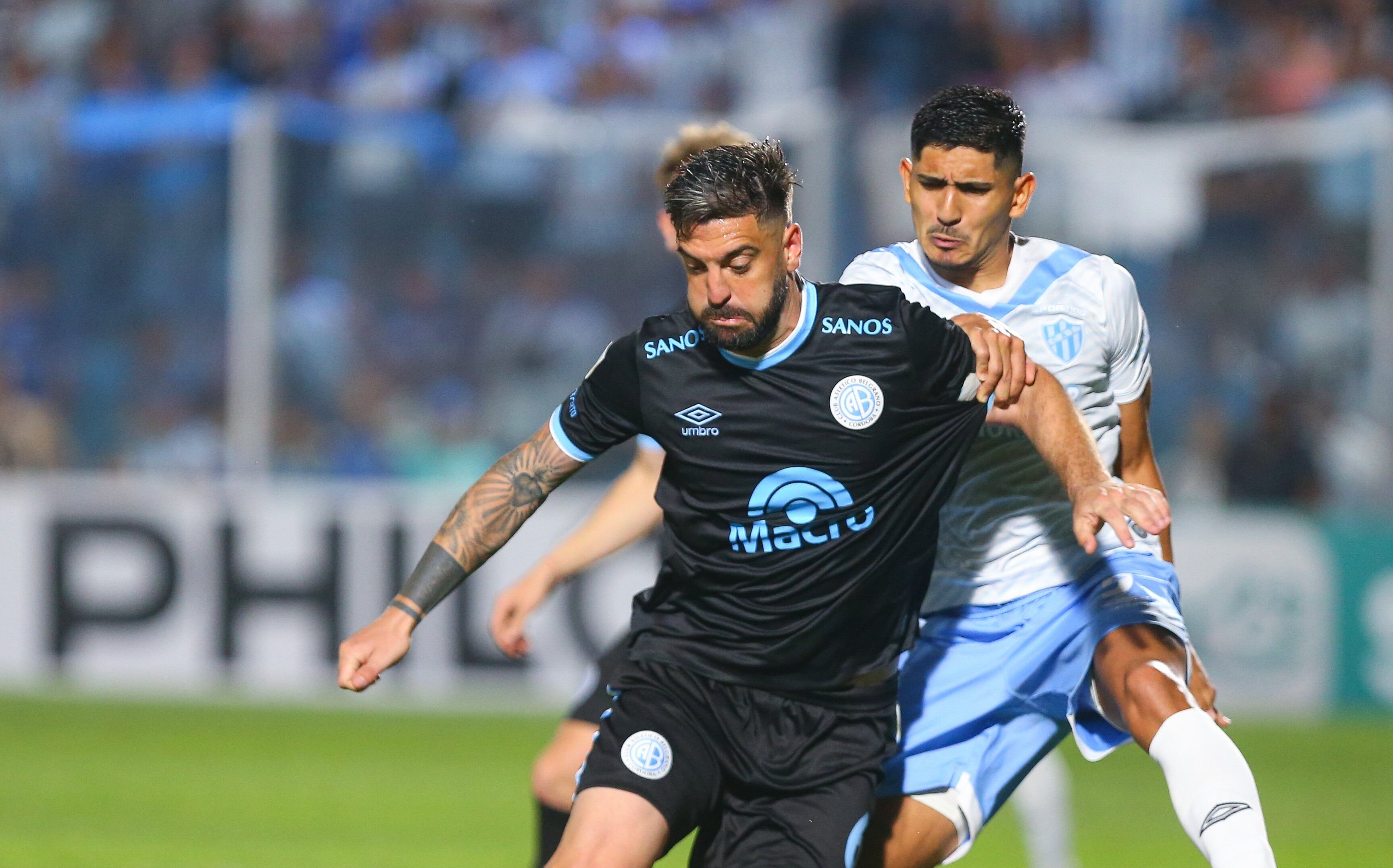 Ayer en Tucumán, Alejandro Rébola cumplió 100 partidos defendiendo la camiseta de Belgrano. @Belgrano