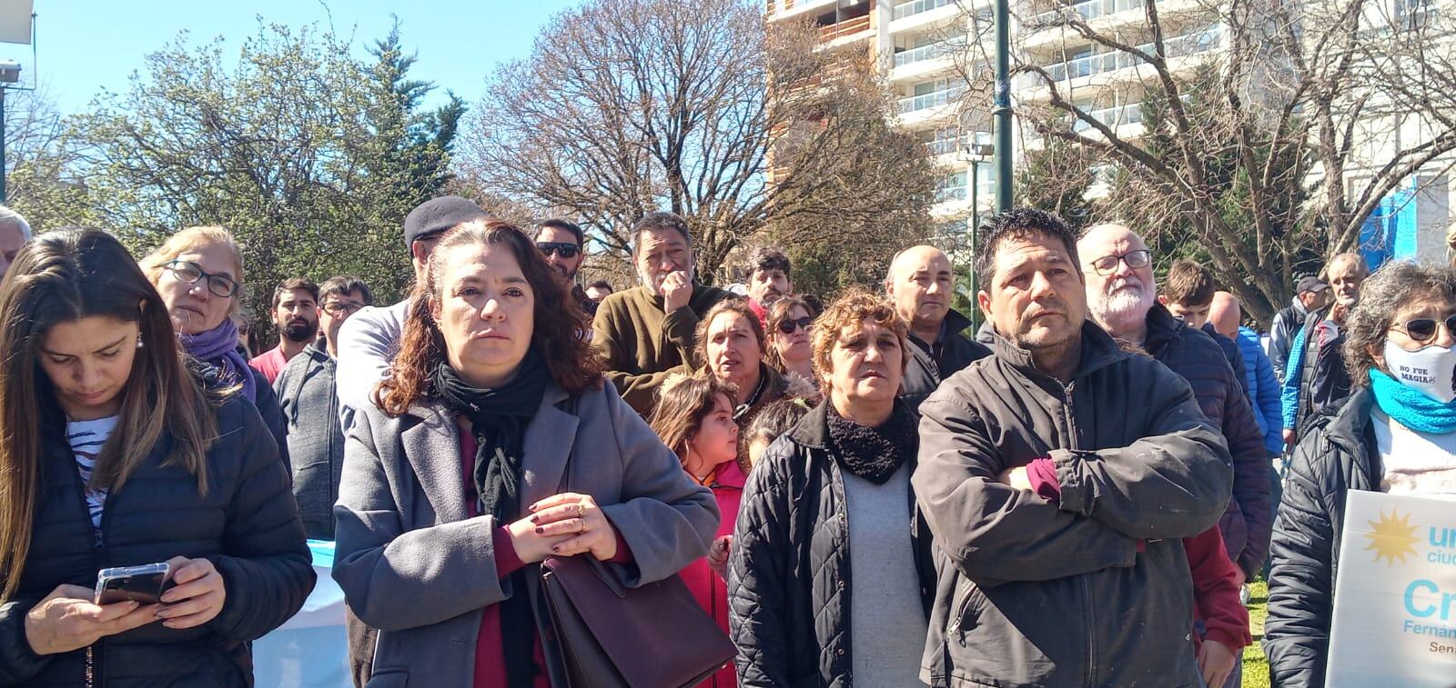 Tres Arroyos marcha en defensa de la democracia y en repudio al atentado contra Cristina Kirchner