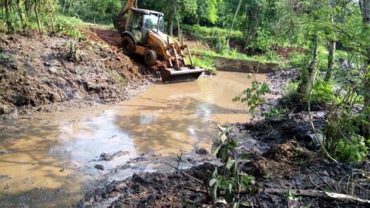 Continúa el proyecto de construcción del vivero y piletón para peces en Jasy Porá.