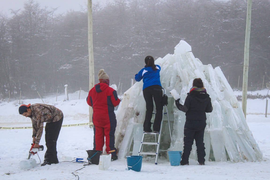 Se llevó a cabo la segunda jornada del Encuentro de Esculturas de Hielo