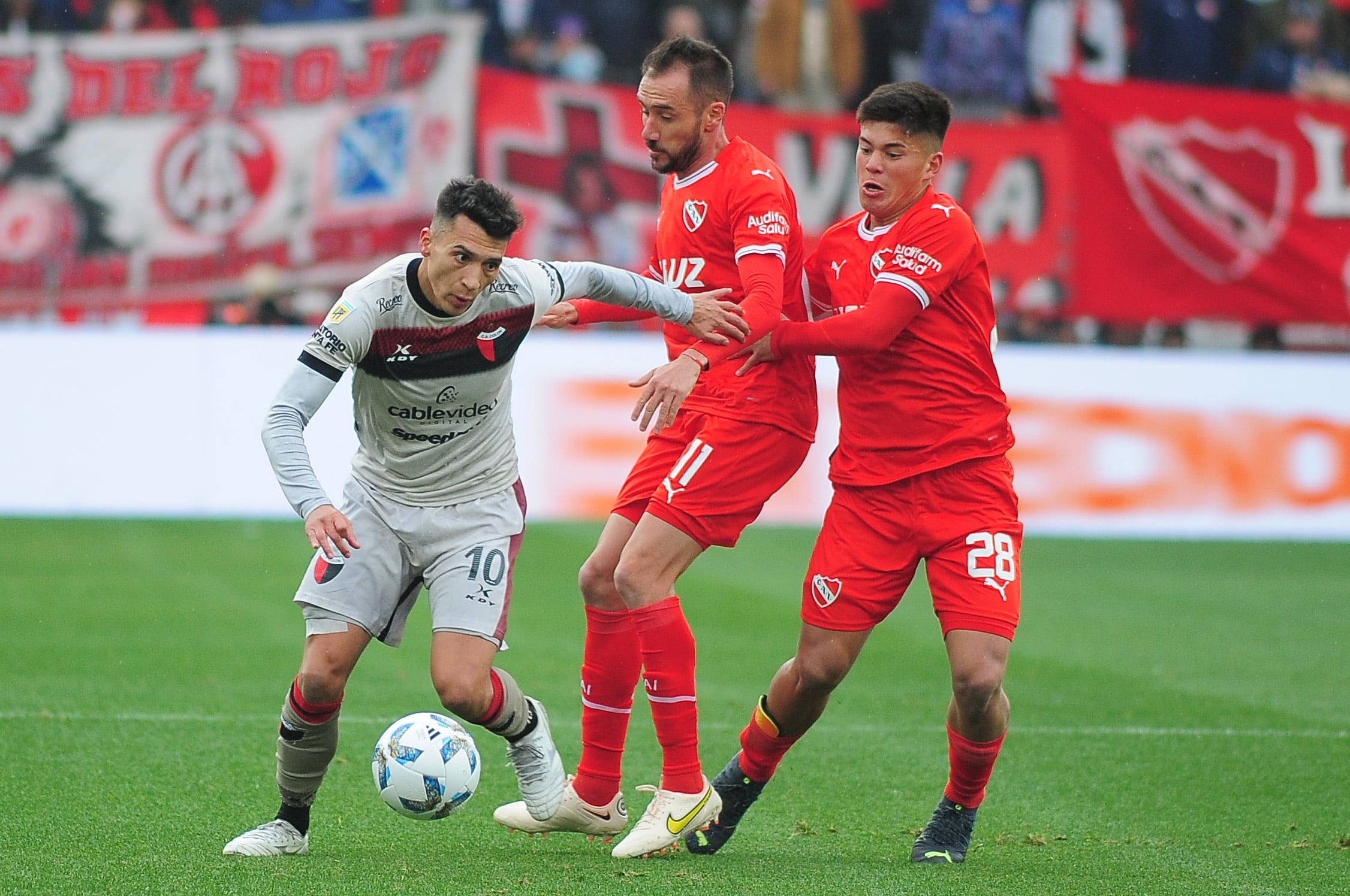 Independiente perdió con Colón en la primera fecha de Copa de la Liga. (Fotobaires).