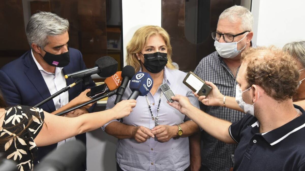 Vacunas COVID-19 en Rosario: comenzarán a colocarlas en la UNR