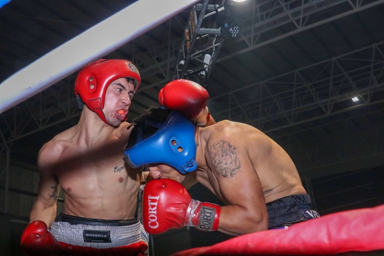 Boxeo en el Polideportivo Municipal de Tres Arroyos