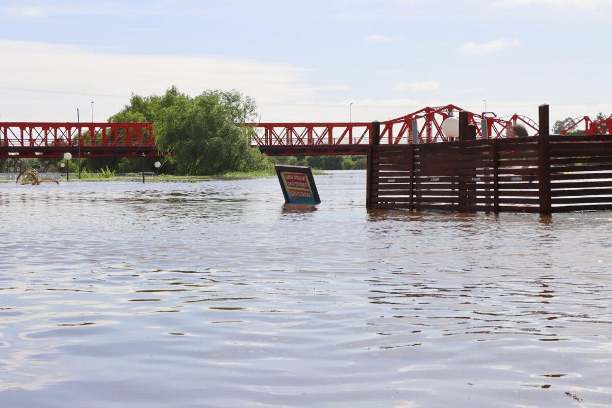 Crecida del Río Gualeguaychú: hay vecinos afectados