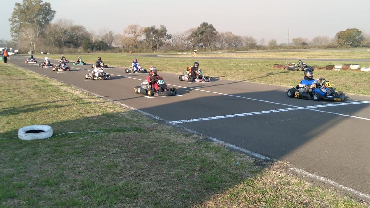 Inicia el campeonato del Karting Asfalto