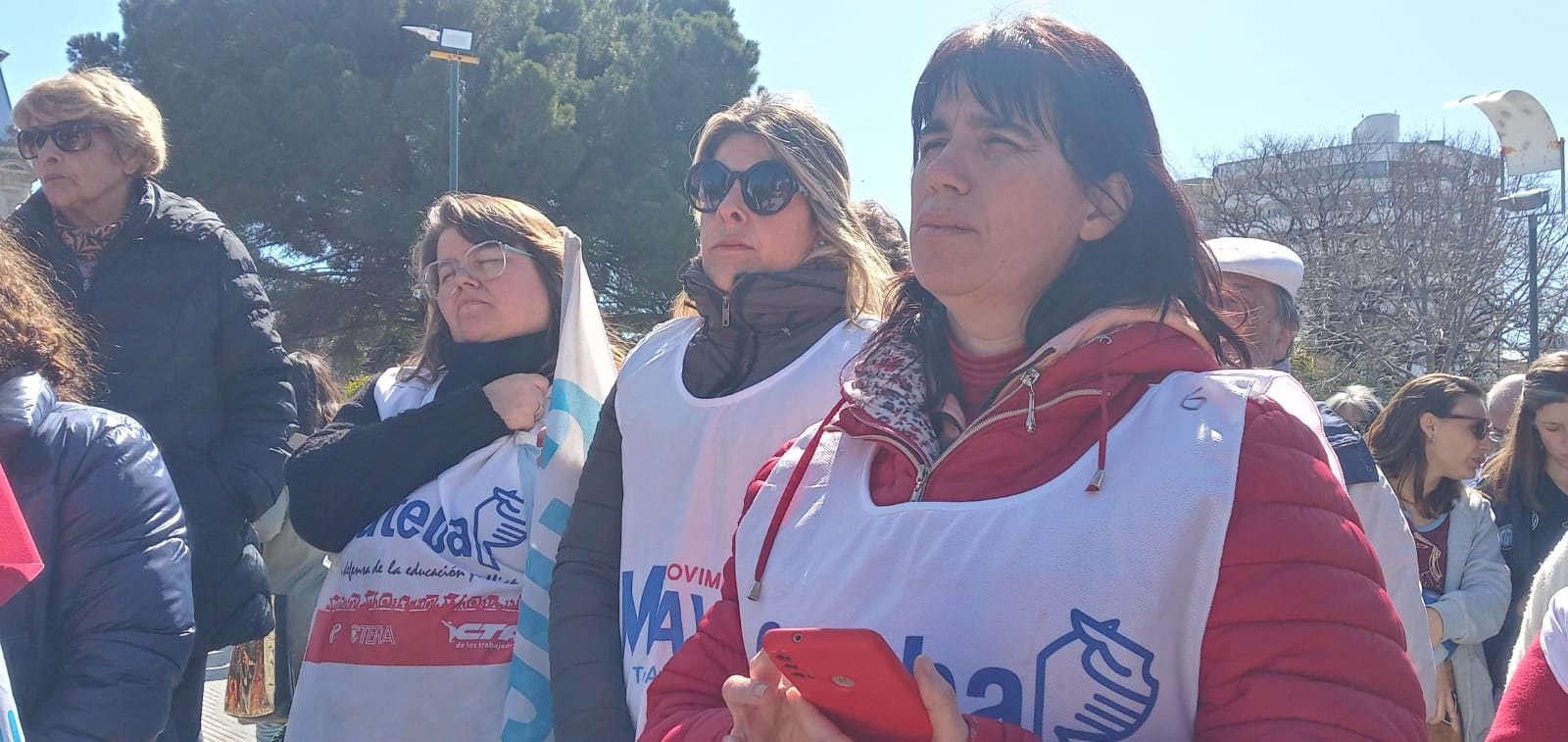 Tres Arroyos marcha en defensa de la democracia y en repudio al atentado contra Cristina Kirchner