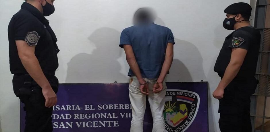 Joven terminó detenido por violencia de género en El Soberbio.