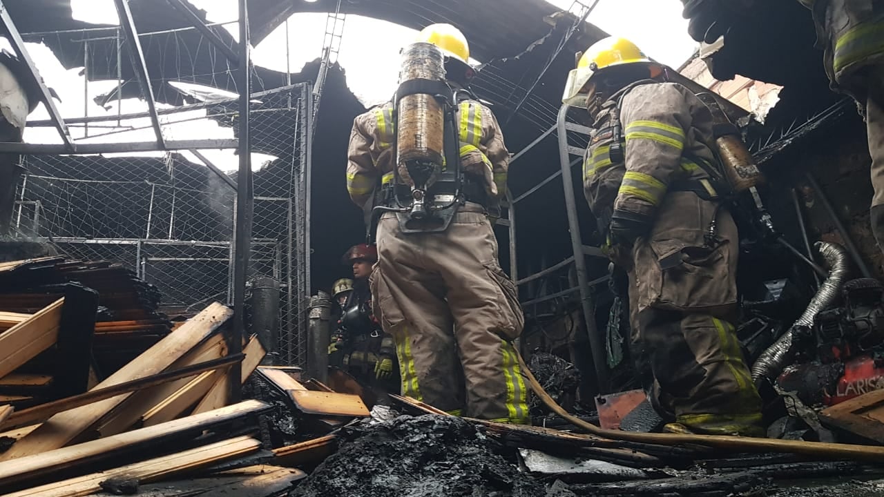 Incendio en un depósito de Guaymallén - Gentileza