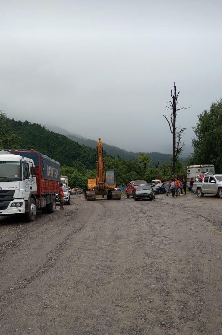 Una importante cuadrilla se presentó en el lugar.