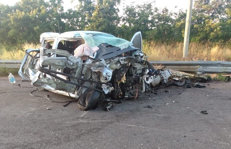 Destrozado totalmente quedó el vehpiculo en el que se trasladaba la víctima fatal.