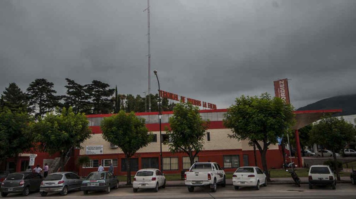 De Córdoba al cine: la Terminal de Ómnibus de La Falda tiene su propia película
