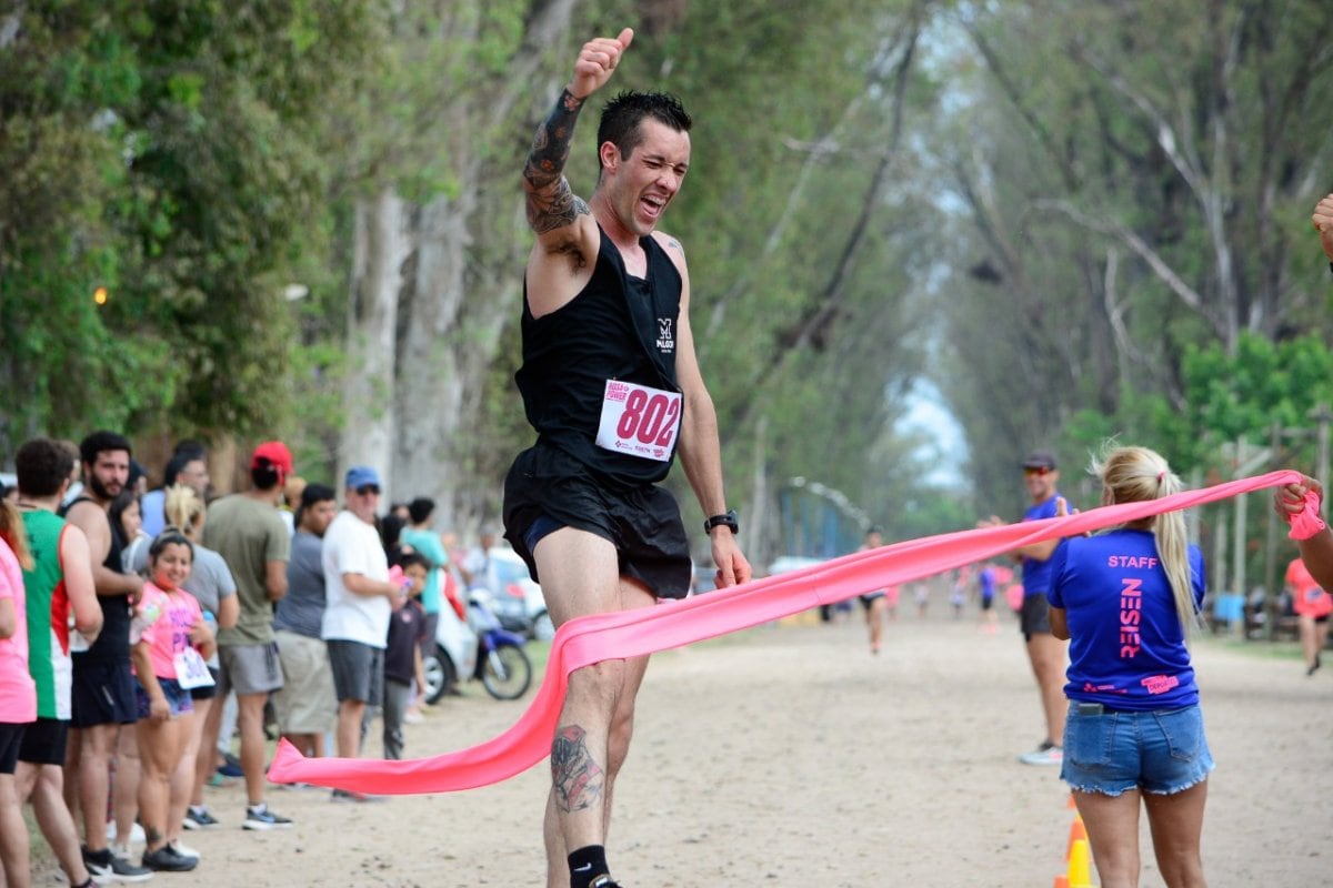 Carrera Rosa Power Gualeguaychú