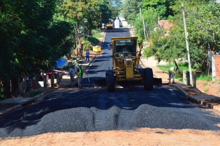 Asfaltarán las calles de Itaembé Guazú mediante un convenio con IProDHa.