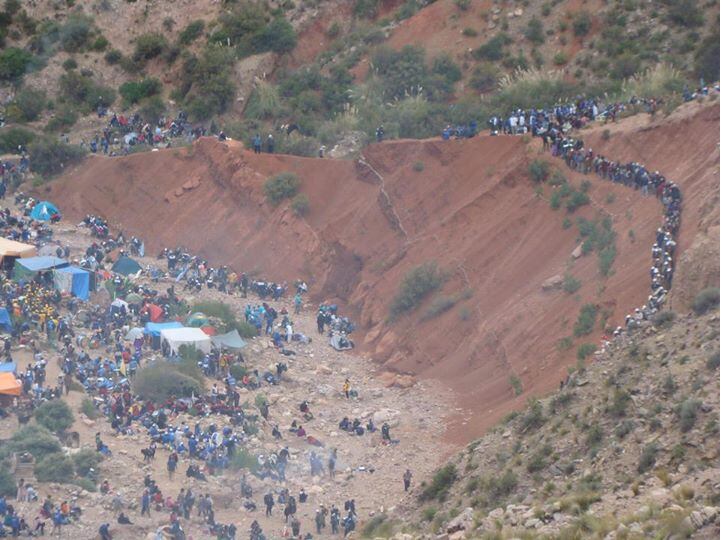 A raudales llegan los fieles desde días antes del Domingo de Ramos, a Punta Corral (Tumbaya), donde un pequeño templo alberga la sagrada imagen de la Virgen de Copacabana.