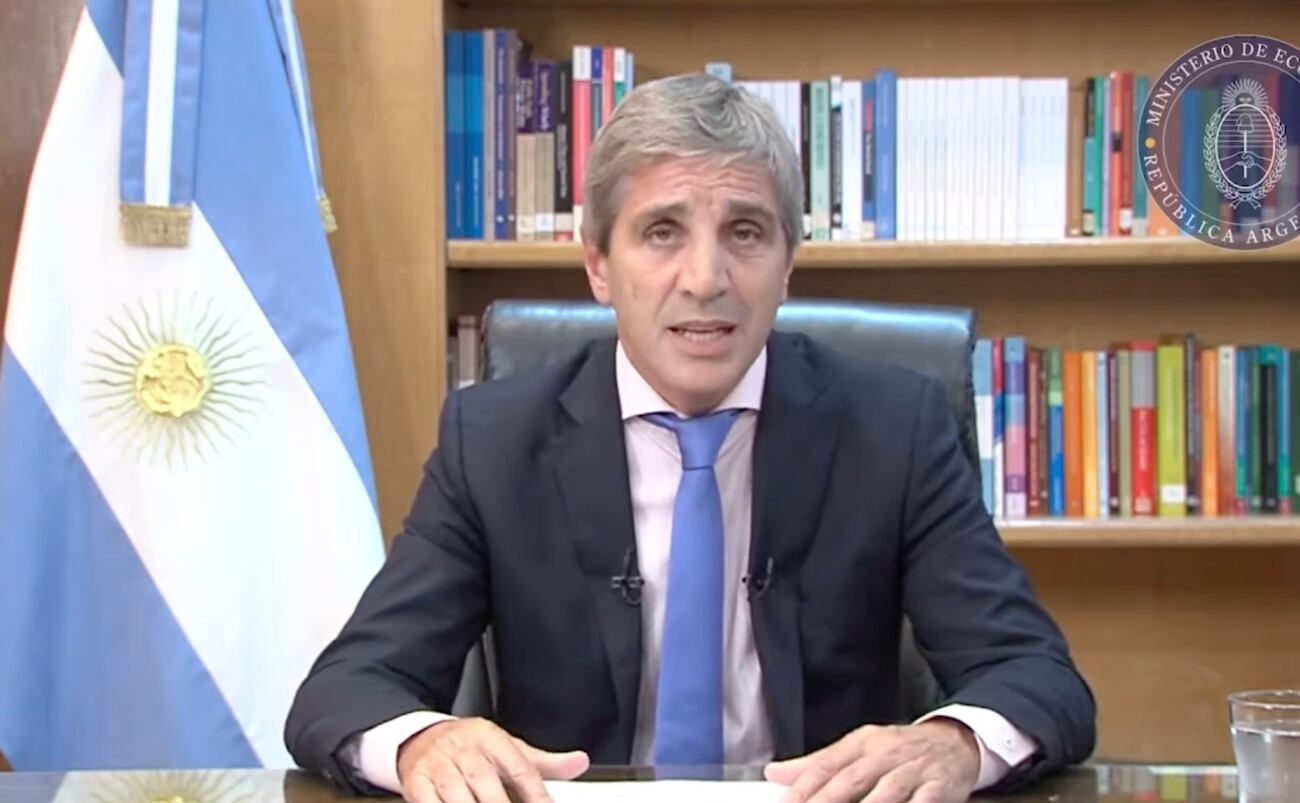 Anuncio de nuevas medidas económicas por parte del ministro de Economía, Luis Caputo. Foto: Captura de video