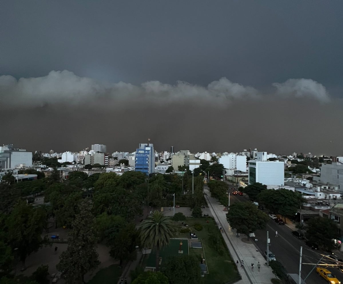 Ingreso de la tormenta a Córdoba. (@ffigueroa12)