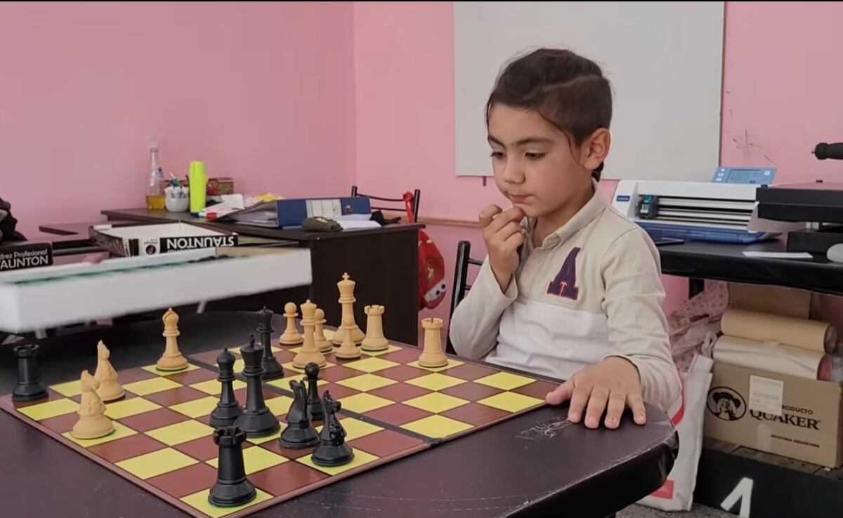 Máximo, la historia del pequeño cordobés que es un genio de las matemáticas