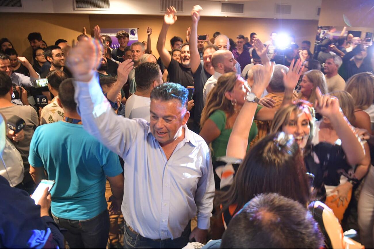 Elecciones 2023. Festejos en el Búnker de La Libertad Avanza en Córdoba. (Javier Ferreyra/La Voz)