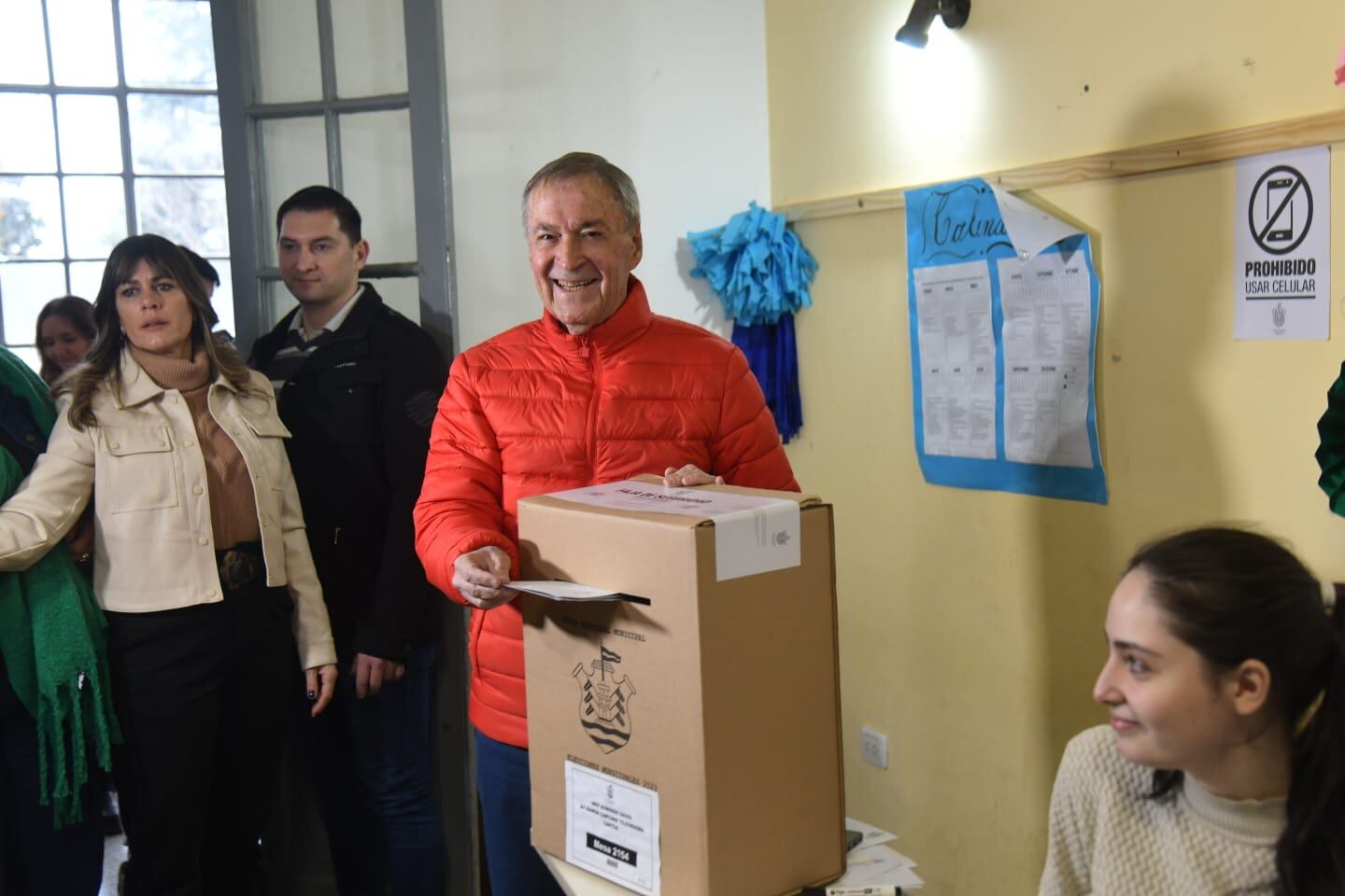 Juan Schiaretti emitió su voto.