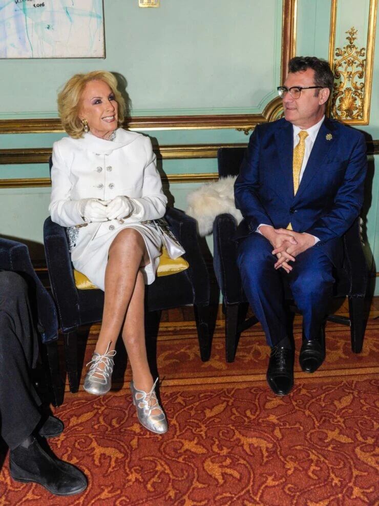 El look de Mirtha Legrand en la noche porteña