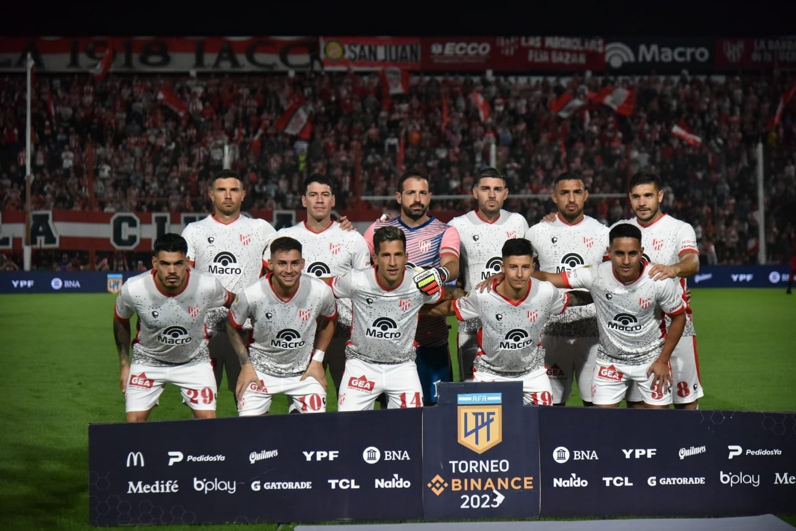 Con gol de “Maravilla” Martínez sobre el final, Instituto le ganó a Colón. (Facundo Luque / La Voz)