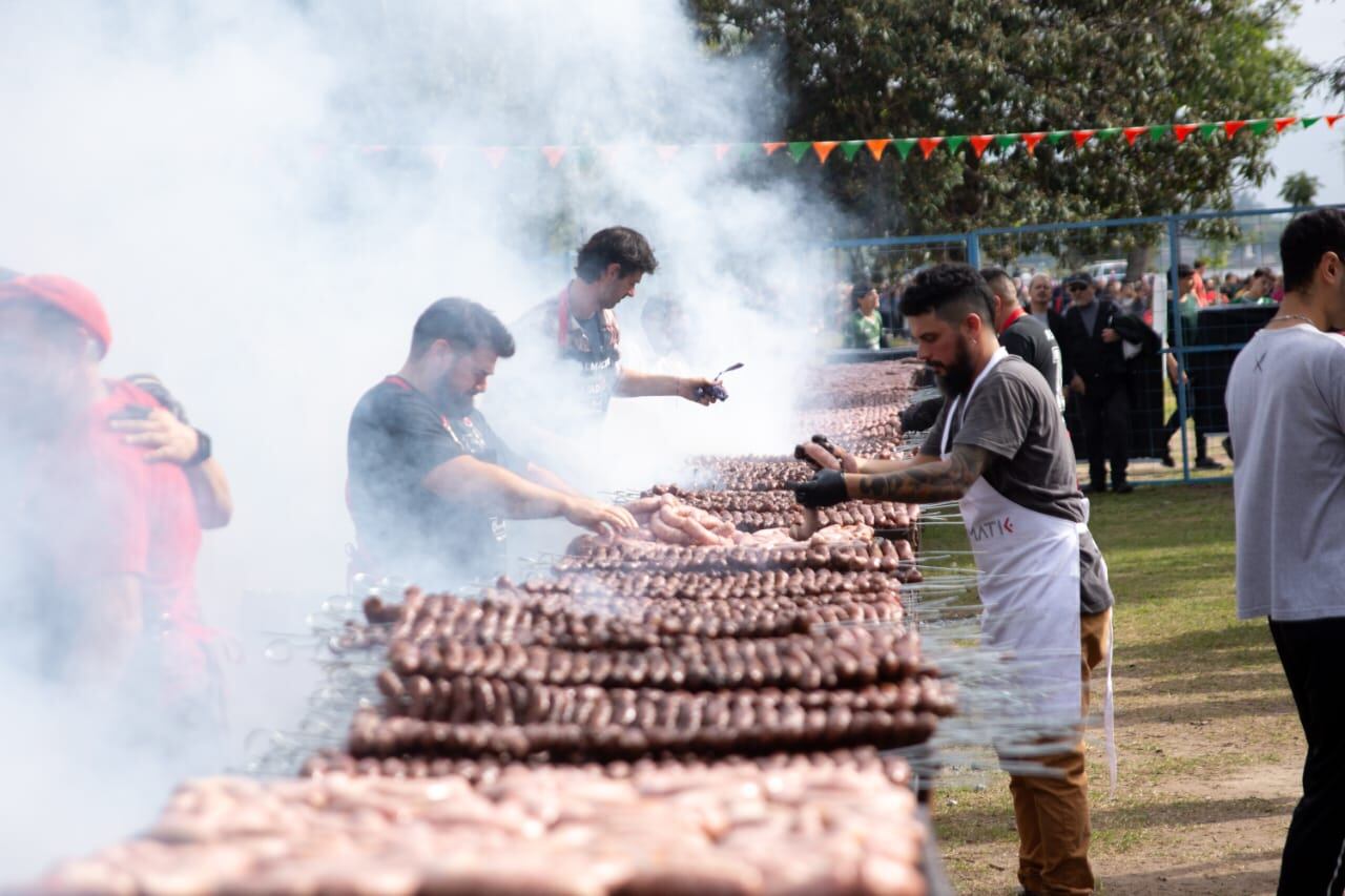 La choripaneada más grande del mundo tuvo lugar en Paraná.