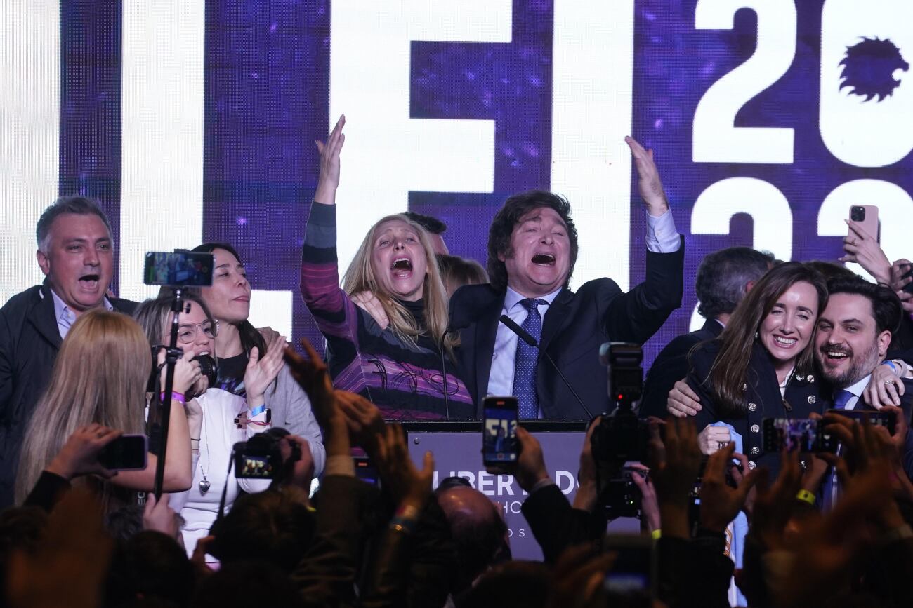 Paso 2023. Javier Milei, en el búnker de La Libertad Avanza, en el Hotel Libertador. (Clarín)