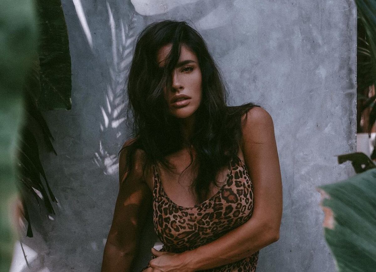 Lucia Javorcekova, la ciclista eslovaca, posó con un body de red y quedó al borde de la censura
