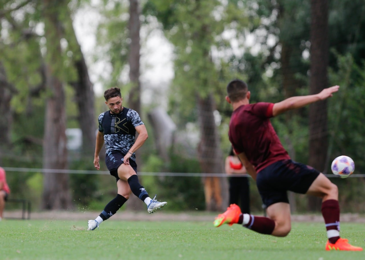 El segundo cotejo terminó 4-1 para Belgrano.