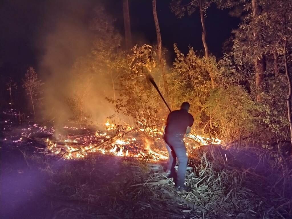 Inició una quema con fines de limpieza y no pudo controlar el fuego.