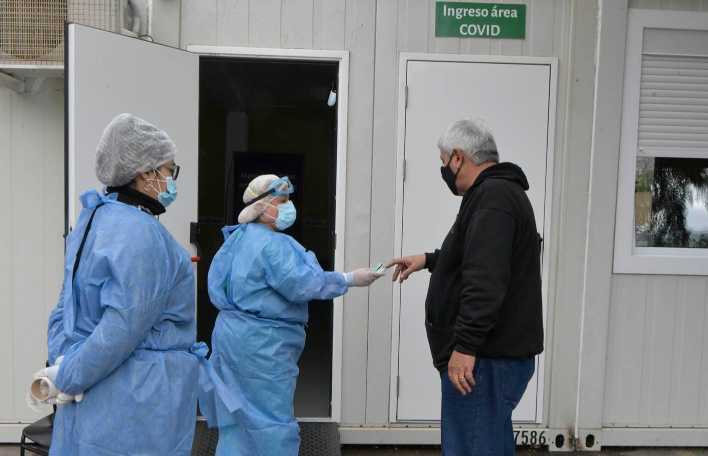 Proponen eximir del impuesto a las ganancias a medicos 

Foto: Orlando Pelichotti / Los Andes
