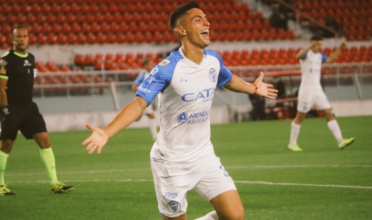 Godoy Cruz imparable: continúa invicto y golea en todos lados