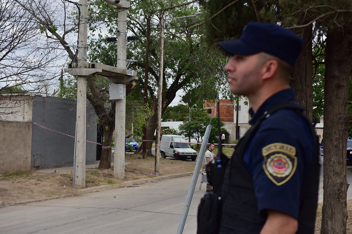 La encontraron muerta en la calle y hay un detenido: la hipótesis de la Policía de Córdoba