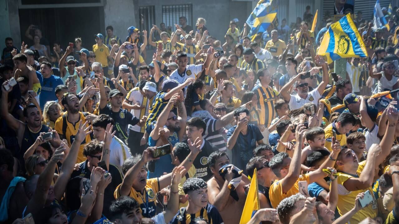 El año pasado, los hinchas canallas hicieron una caravana desde Arroyo Seco.