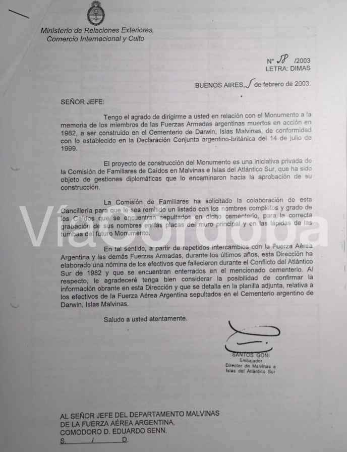 Original de la nota de solicitud (de la Cancillería a la Fuerza Aérea) del listado de caídos enterrados en el cementerio de Darwin.